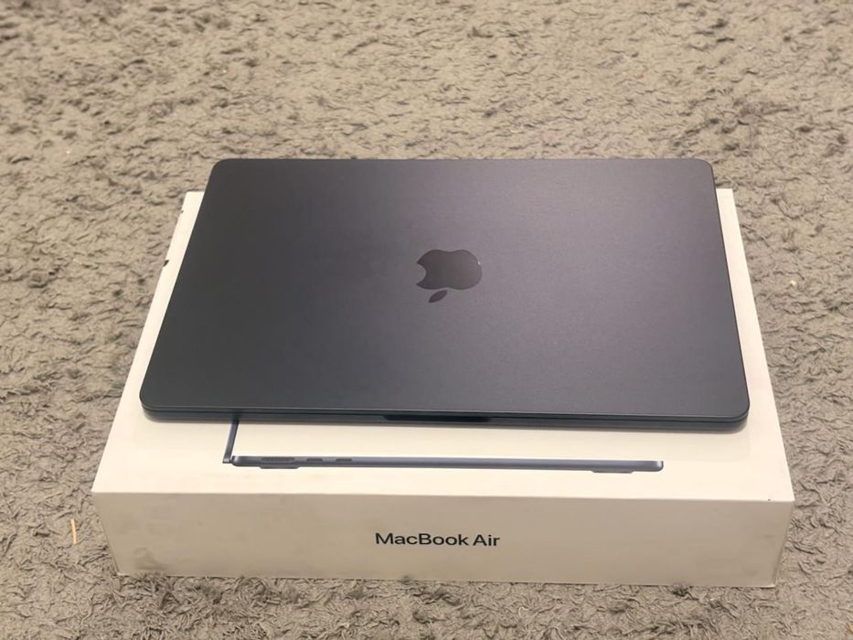 Macbook Air M4 13.6" 100%, 8 цикл