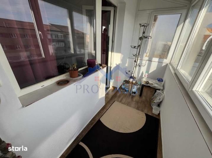 Apartament cu 3 Camere, decomandat, Cetate, Mercur, 2 bai,boxa