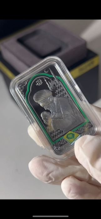 Серебряная монета 999 пробы