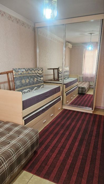 Чиланзар 3. Торговый центр. 1 комнатная средний ремонт