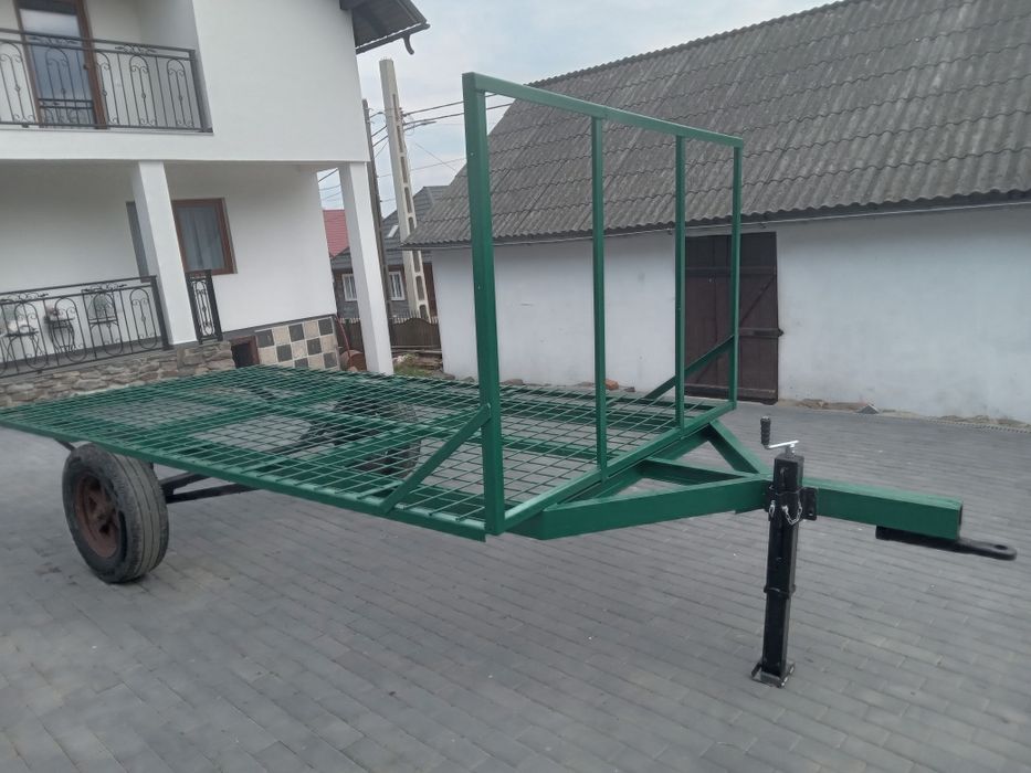 Remorca pentru baloti sau fân