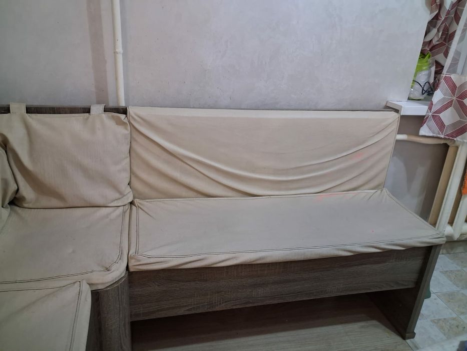 Продам кухонный уголок.