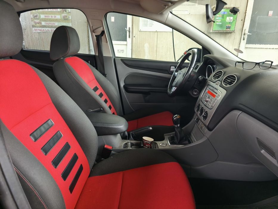 Vând Ford focus MK2