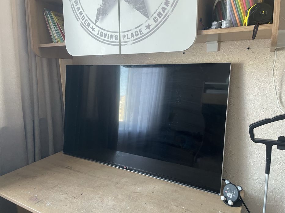 Телевизор LG диагональ 122см