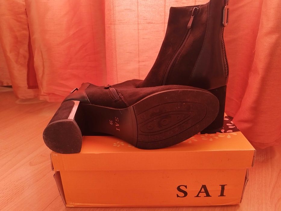 Дамски елегантни боти