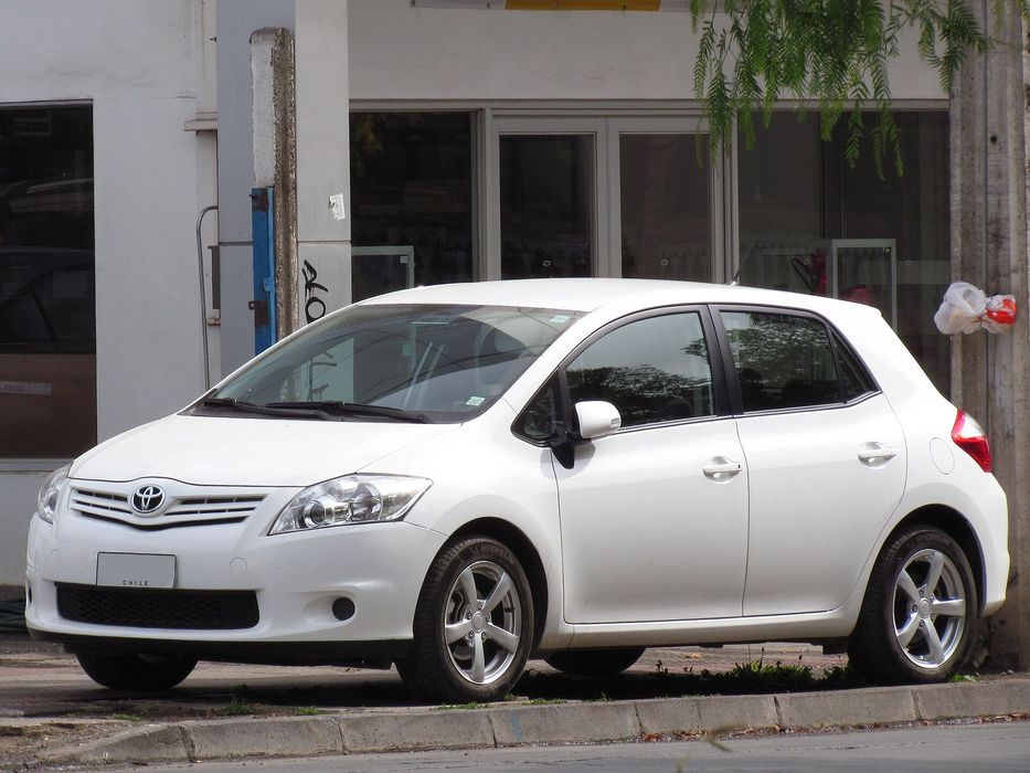 Toyota Auris (E15), 2010-2013 PIESE AUTO