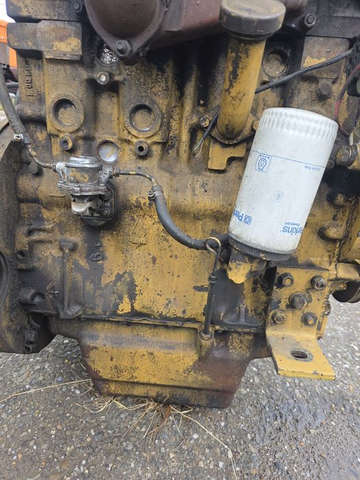 Motor Perkins 85 cai