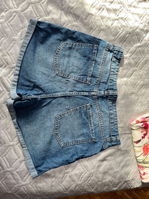 Дамски дънкови къси панталони