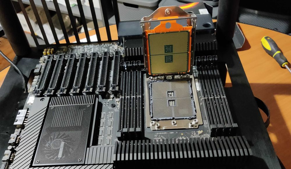 Workstation Threadripper Pro 3995wx Ploiesti • OLX.ro