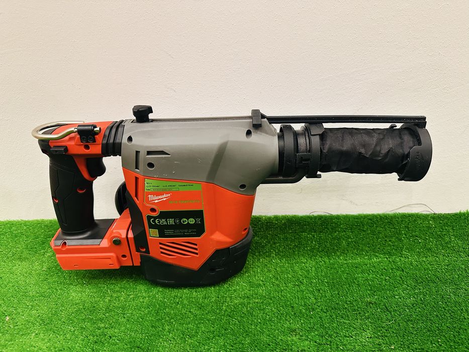 Rotopercutor Milwaukww M18 FHAFOH16