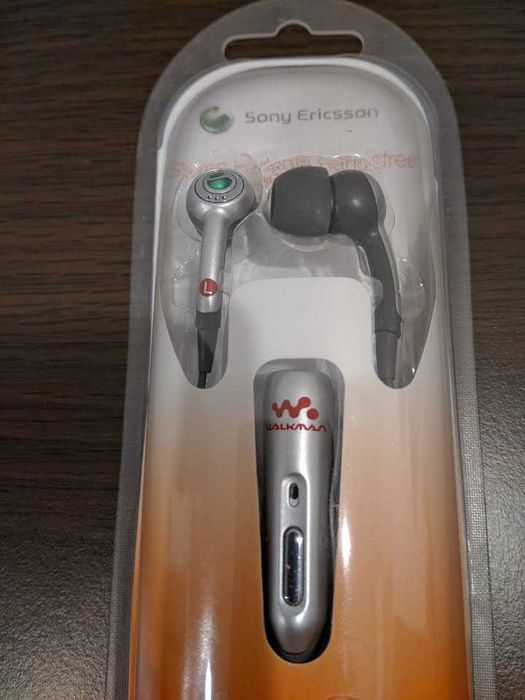 SonyEricsson casti cu microfon originale HPM - 70. noi , sigilate.
