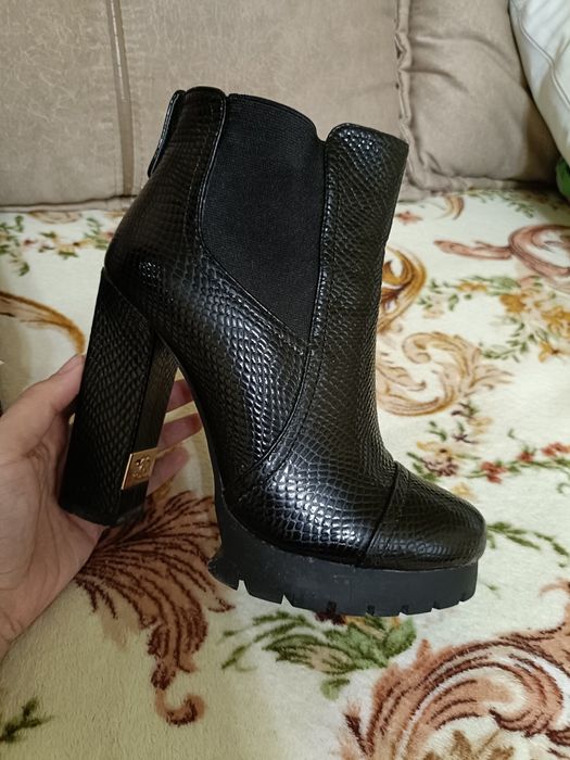 Продам ботильоны