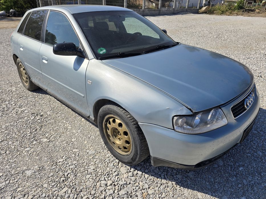 Продавам ауди а3 8л 1.6 брнзин на части