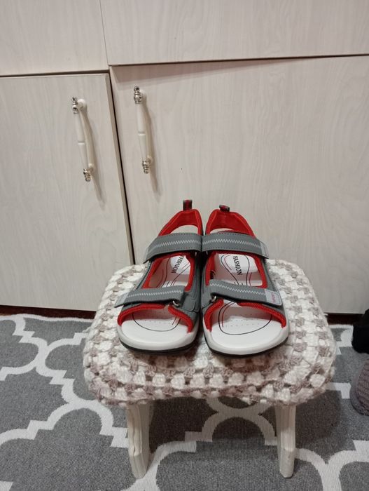 Сандали на мальчика