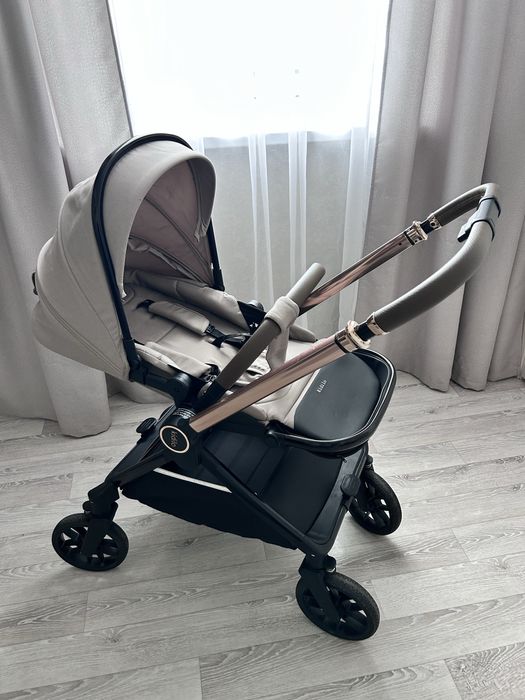 Коляска 2 в 1 в отличном состоянии, Kidilo D900
