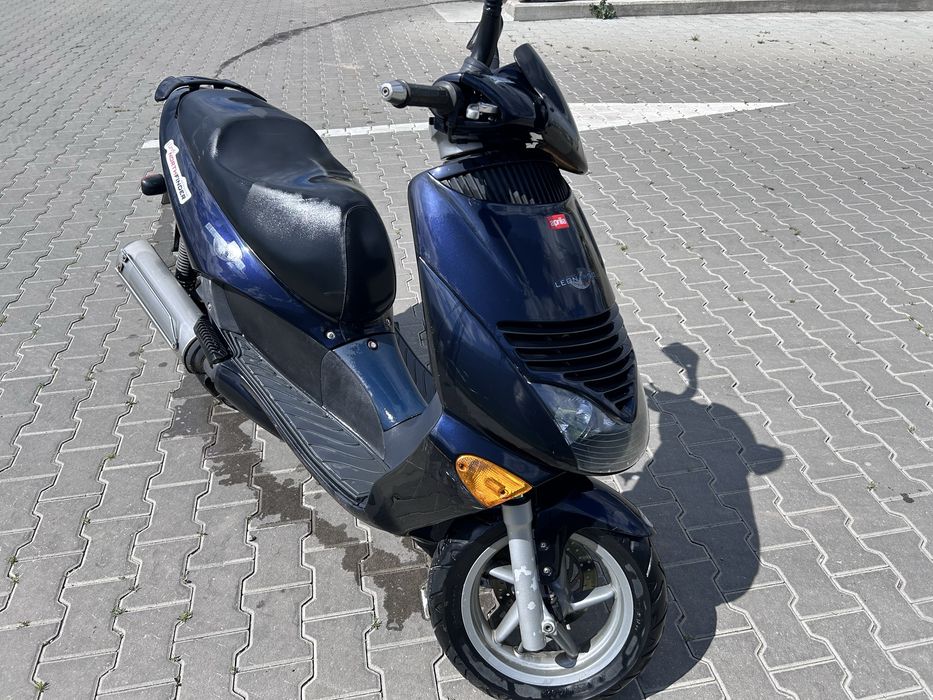 Scuter 125 Aprilia Leonardo