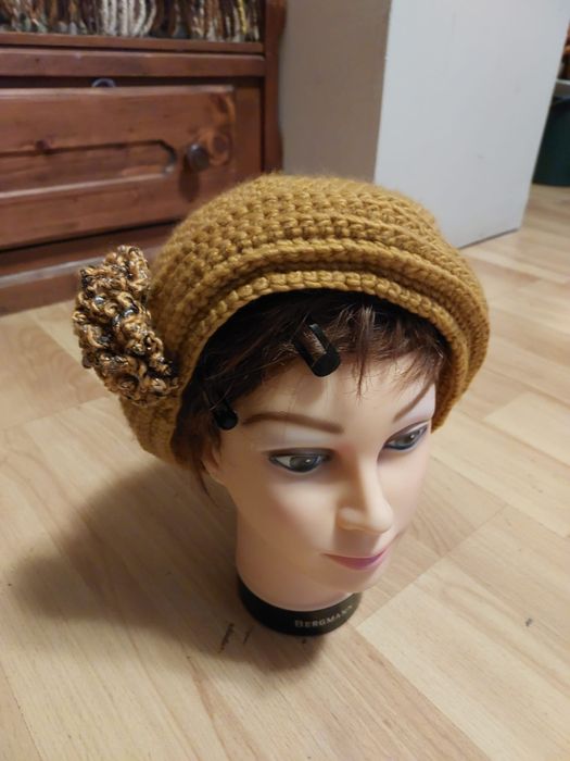 Căciuli,veste ,Botoșei