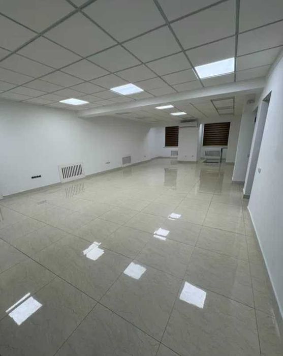 Помещение с арендатором ул. Кичик Халка Йули, 1-линия