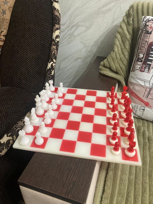 Продам очень крутые - Шахматы !!!