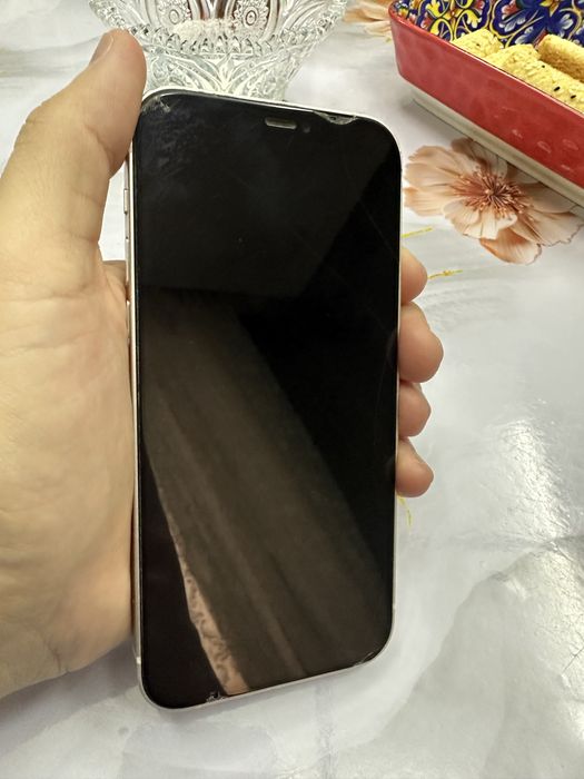 Айфон 12, 128г Белый