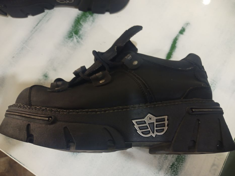 Продавам Обувки BOOSTER номер 45