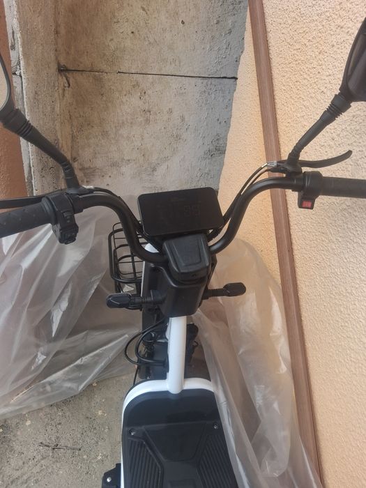 Scuter electric de vanzare