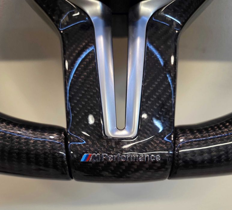 М спорт карбонов волан за БМВ Ф10 Ф11 Ф07 BMW F10 F11 F07 с дисплей