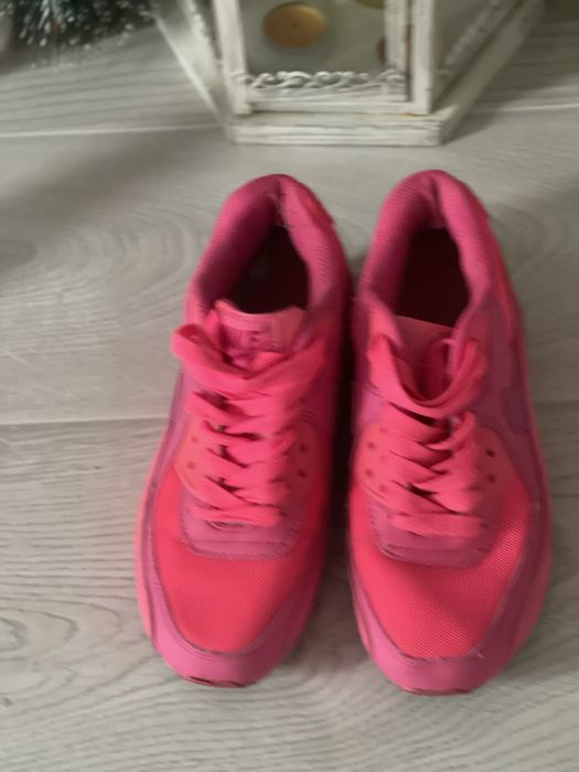 Маратонки циклама Nike