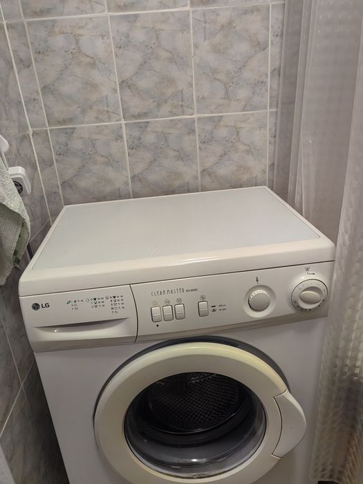 Продам стиральную машинку