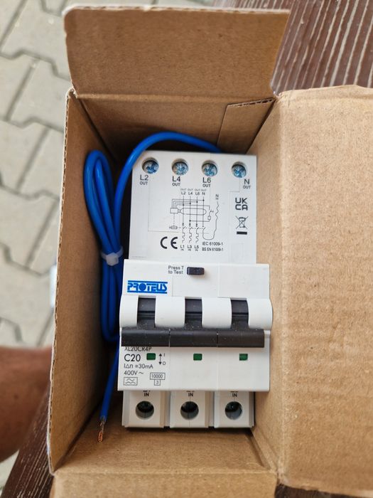 Siguranțe electrice