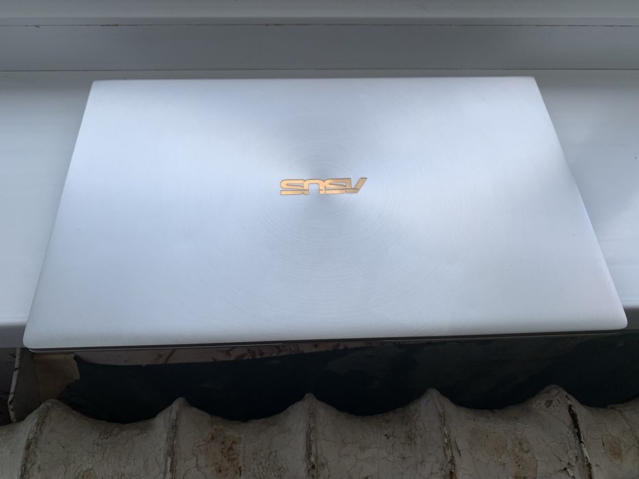 ASUS Zenbook