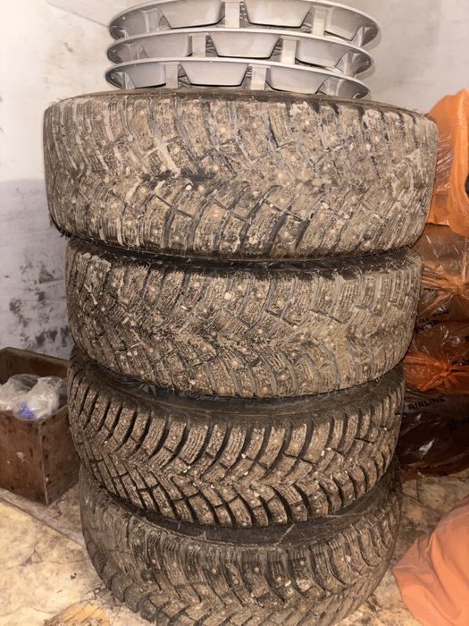 Продам зимние шины 195/65 р 15
