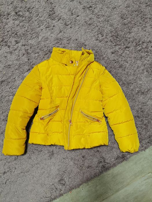 Vând Geaca fetiță 6 ani