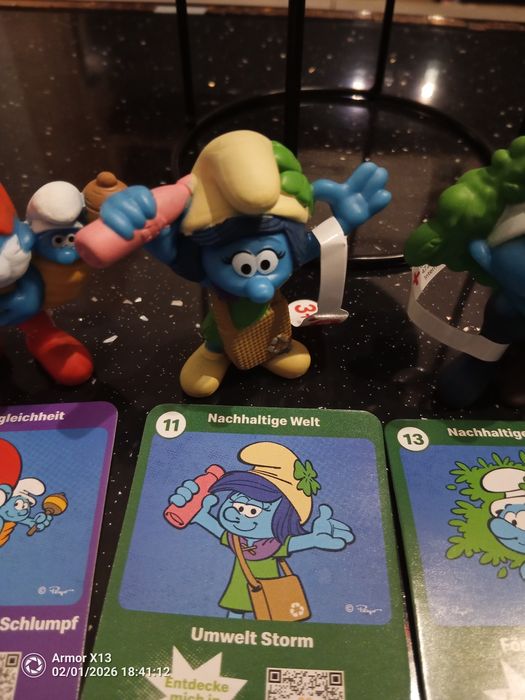 Продавам нови смърфове