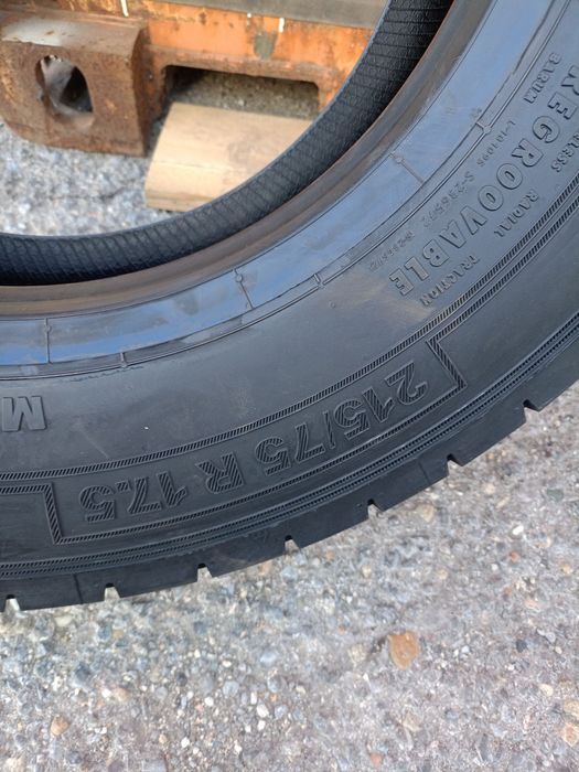 Гуми за камиони автобуси