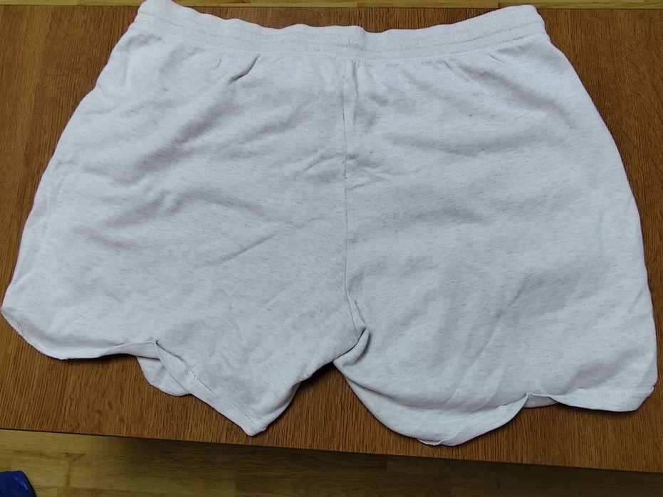Bench pantaloni scurți
