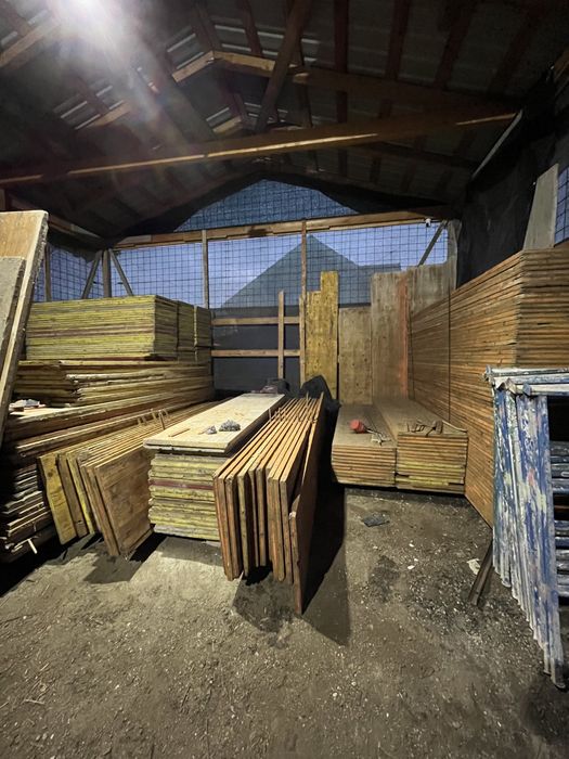 Inchiriere panouri doka, cofraje, sisteme cofrare si planseu, schela