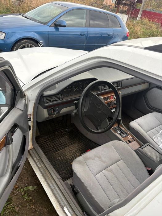 MERCEDES-BENZ E-Class 1994 — imagine 5