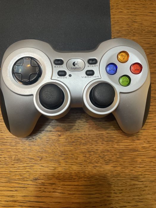 Gamepad Logitech F710