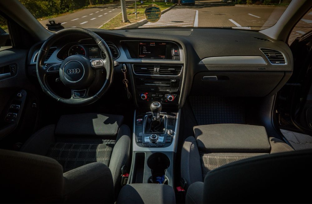 De vanzare Audi A4 - B 8 Facelift