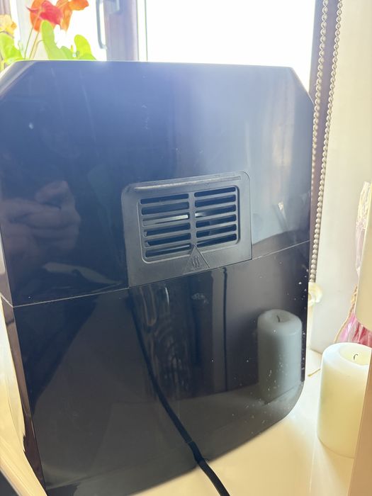 Air fryer HISENSE H06AFBS153, 5kg, 5l, 1700W