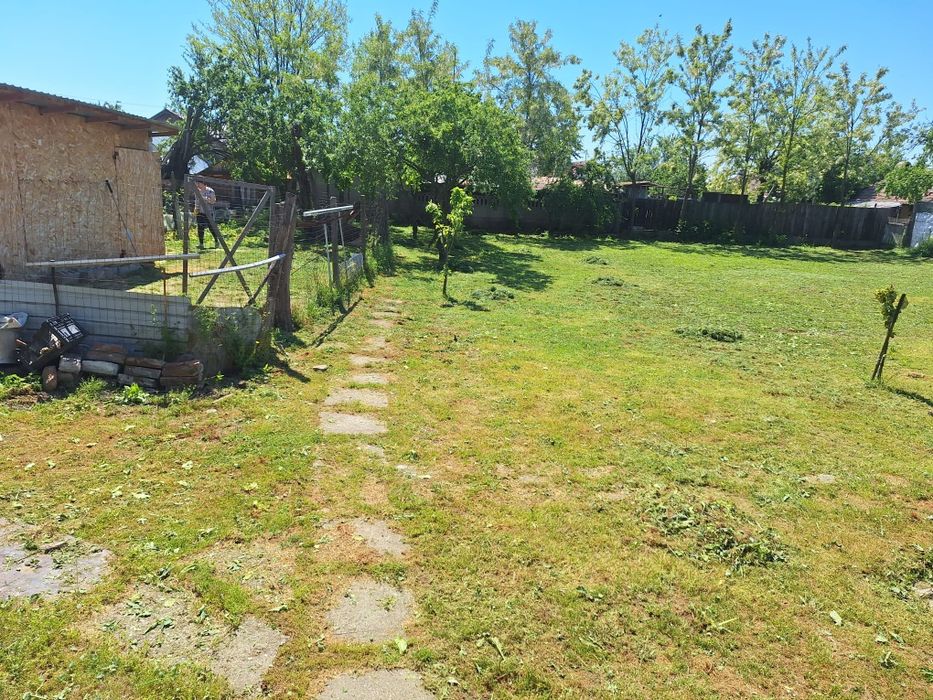 Casă de vânzare în Ciorani, Prahova – teren peste 1.000 mp