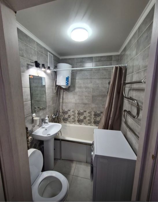 Сдам 2-комн, посуточно, район 1000 мелочей