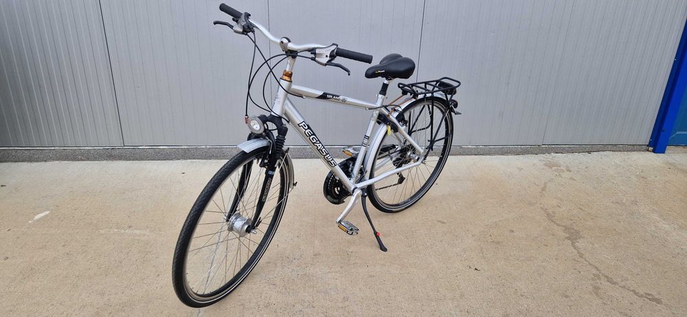Алуминиев велосипед Pegasus колело 28"