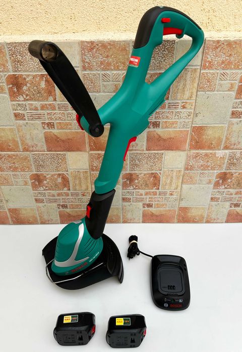 BOSCH ART 26-18 Li - Акумулаторен тример с 2 батерии перфектен!