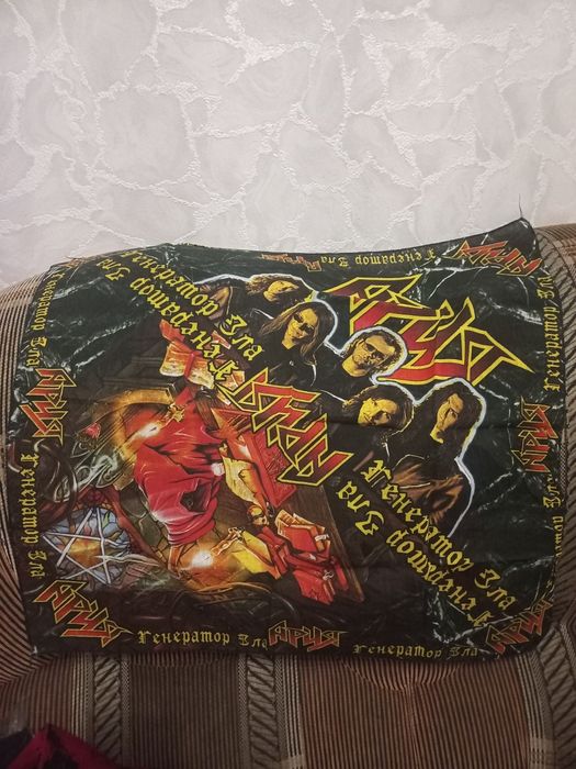 Футболки и банданы