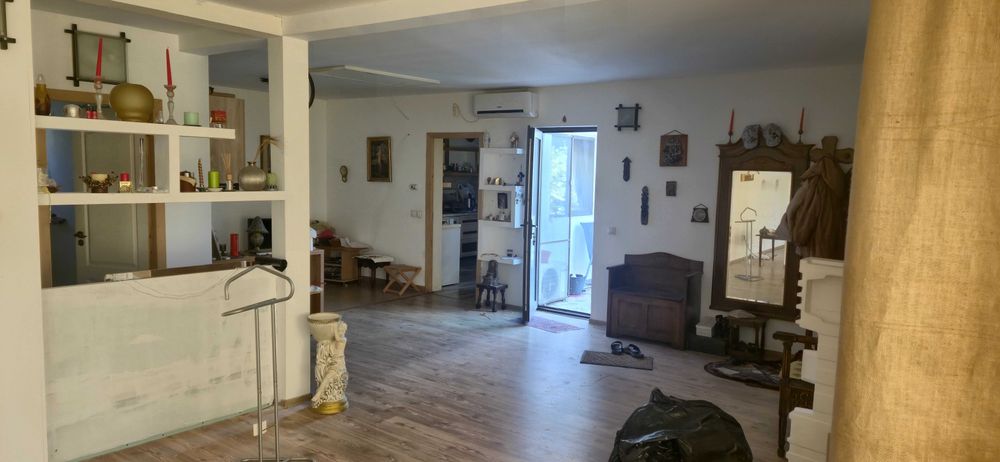 Casă cu curte generoasă și priveliște superbă în Nișcov – De vânzare (Direct Proprietar)
