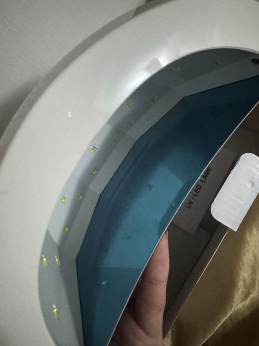 Продам лампу для маникюра