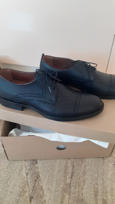 Летни обувки номер 43