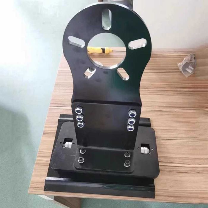 Стойка за главина и облекчаване на напрежението при смяна на  втулки